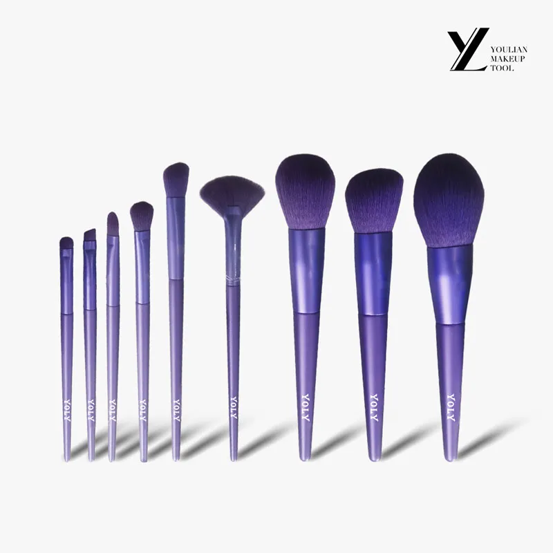 다른 재료로 만든 메이크업 브러시의 차이점은 무엇입니까?